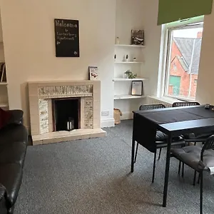 https://apt-elderberry.belfasthotelsireland.com